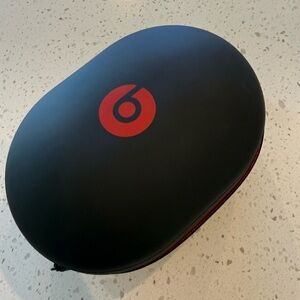 BEATS Hard Clam Shell Case Studio 2 3 Headphones Black Zipper Red Logo Travel